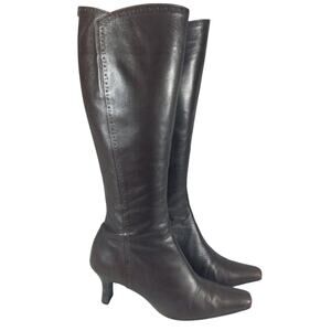 PITTI! ESPRESSO BROWN GENUINE LEATHER PERFORATED, KITTEN HEEL BOOTS! SZ 7.5M